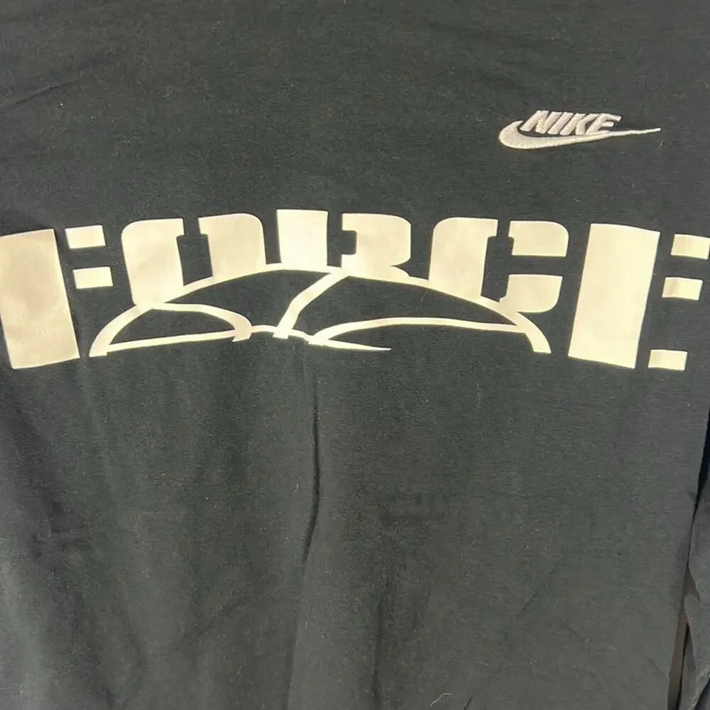 Nike Long Sleeve - Women's Medium